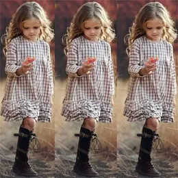 Dziewczyny Ins Plaid Moda Dress Duży Kids Jesień Z Długim Rękawem Princess Lace ES 3-12y ruffled Odzież 211231