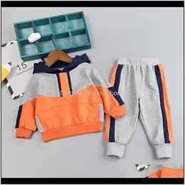 Uppsättningar kläder baby, barn moderskap droppe leverans 2021 barn kläder set för flicka casual sportkläder mode patchwork baby pojke t-shirt + byxor