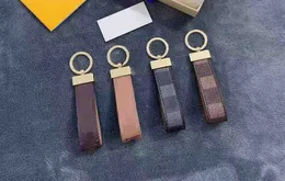 Luxo Keychain Clássico Designer Carro Chaveiro Liga de Zinco Letra Unisex Lanyard Metal Preto Pequeno Amante de Jóias Pequenas Chaveiros Pingente Sem Caixa