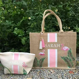 Custom Flamingo Tote Bag Bachelorette Presentväska Burlap Personifierad strand Tote Tropical Bridesmaid Present Idéer Beach Tote Bags 210402