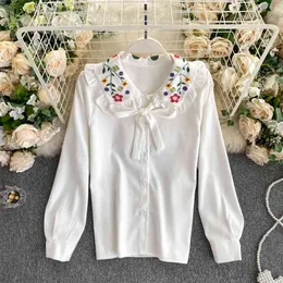 Koreansk stil blomma broderi skjorta kvinnor söta ruffles vända ner krage långärmad bowtie singel breasted casual blouse 210603