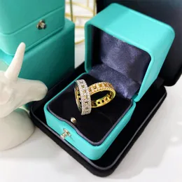 Hollow Musing Diamond Designer Pierścień Pierścień Palec Mężczyźni Kobiety Pierścienie Dwukolor Złoto Srebrny Brak pudełka