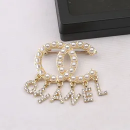 2Style Luxury Women Men Designer Brand Letter Brooches 18K Gold Plated Inlay Crystal Rhinestone Jewelry Brosch Tassels Pearl Pin Marry Christmas Party Accessorie