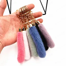 Cute Długie Pom Pom Keychain Dla Kobiet Faux Norek Fur Breloczek Torba Charms Wisiorek Tassel Fluffy Car Key Ring Akcesoria Hurtownie