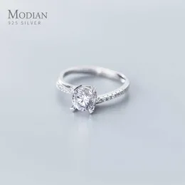 女性のための古典的なスパークAAAジルコンの結婚式の婚約指輪925スターリングシルバー調節可能なサイズファインジュエリー210707