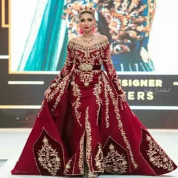 Red Maroccan Caftan Suknie wieczorowe z Usunąć Spódnica Oszałamiająca Kaftan Arabski Aplikacje Koronki Długi Rękaw Mermaid Prom Dresses