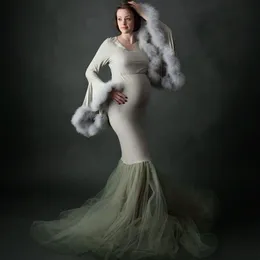 2022 Pregnant Women's Prom Dresses Feathers Flare Long Sleeve Maternity Robes Party Wear Mermaid Evening Gowns