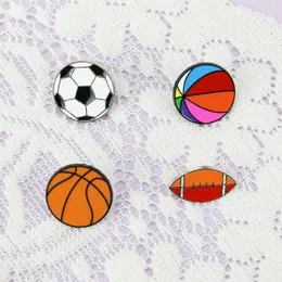 Pins, broches futebol basqueteball rugby esportes metal desenhos animados broche sportswear headband wristband roupas acessórios jóias 2021Para menino k