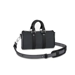 Men Designer Crossbody Bags Messenger M45947 XS Pillow Bag Fashion Womens Shouler Luxurys 2022 Black Travel Handbag Handle Purses
