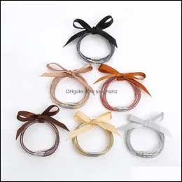 Bracelets de charme joias S1089 Moda PVC Bracelet Bowknot MTI Camada Ladies Conjunto Droga 2021 LQBIN