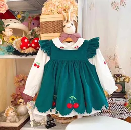 2pcs Spaniensh Baby Dress Girl Vintage Cherry Broderade Klänningar Kirls Boutique Kläder Barn Velvet Vest Princess Frocks 210615