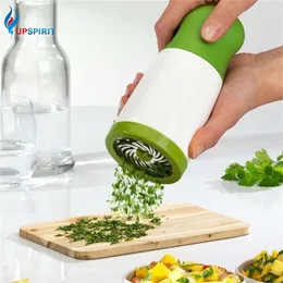 Uppspirit Spice Mills Rostfritt stål Grönsakshandbok Herb Persilja Mincer Chopper Condiment Shaker Köksredskap 210712