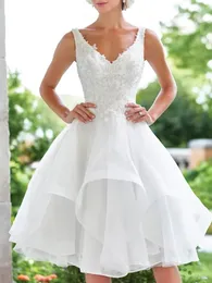 A-Line Wedding Dress V Neck Knee Length Lace Organza Vintage 1950s with Appliques Cascading Ruffles Sheer Back Bridal Gowns Vestido de Novia Robe Mariee