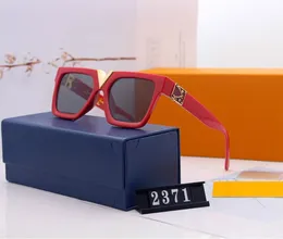 Mode Klassieke designer Zonnebril Gepolariseerde Luxe Zonnebril Voor Mannen Vrouwen Pilot Zonnebril UV400 Eyewear Metalen Frame Met doos