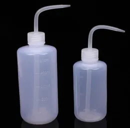 250/500 ml Mini Plast Plant Blomma Vattenutrustning Flaskor Sprayer Böjd Mouth Watering Can DIY Trädgårdsskötsel Genomskinlig för Suckulenta Växter Sn2838