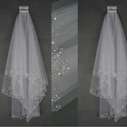 Bröllopslöjor korta brudslöjor 2 lager handgjorda kristallpärlade armbågslängd tillbehör Vita elfenben brudslöjor