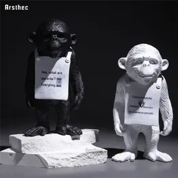 ARSTHEC Banksy Monkey Gorilla Harz Statue Skulptur Street Art Craft Desk Figuren für Inneneinrichtung Dekoration Zubehör 211108