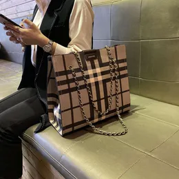 HBP Fashion Hong Kong Leather Women's bag 2021 new lattice chain big simple Tote Bag portable one shoulder fashion