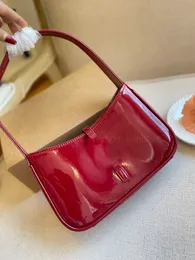 デザイナーバッグ女性ホーボーバッグ脇の下ショルダーバッグ調節可能なStra Handbag高級ハンドバッグパテントレザーサドル財布財布