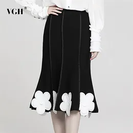 Hit Color Patchwork Appliques Skirt For Women High Waist Elegant Bodycon Pleated Midi Skirts Female Fashion Spring 210531
