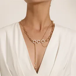 Multilayer imitacja Pearl Chain Naszyjnik dla kobiet Vintage długi frędzl