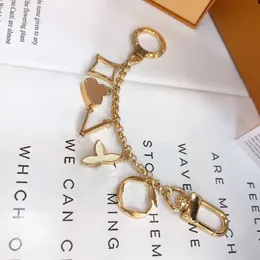 Keychains Lanyards Luxury Designer Fashion Classic Brand Key Buckle Flower Letter Key Chain Handmade Gold Mens Womens Bag Pendant with box