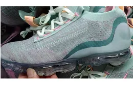 2022 scarpe da corsa unisex da donna e da uomo sneaker scarpa da tennis nuovi prodotti sportivi a piedi da fornitori di calzature globali yakuda