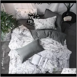 寝具用品テキスタイル園ベッドセット3本の幾何学的印刷ラインには羽毛台車が含まれます枕セットER家の織物ポリエステルB