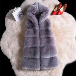 Vinter Teddy Coat Fur From Artificial Eco Warm Vest Kvinnlig Ärmlös Keps Kvinnors Jackor Faux Koreanska Mode Kläder 210817