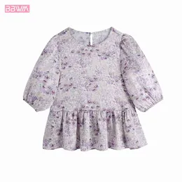 Women Fashion Round Neck Five-point Sleeve T-shirt Vintage Loose Temperament Purple Floral Stitching Hem Chic Female Tops 210507