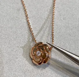 V złoty materiał wisiorek w kształcie kwiatu naszyjnik i kolczyk z diamentem dla kobiet biżuteria zaręczynowa prezent ma pudełko PS4718
