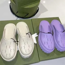 Tasarımcı Kadın Delik Terlik Lüks Erkek Kauçuk Sandalet 5 cm / 2.5 cm Kalın Alt EVA Ayakkabı Yaz Plaj Artan Platformu Kaymaz Rahat Ayakkabı Kutusu