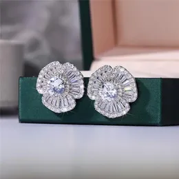 Stud huitan parlak kristal kübik zirkonia bling ile muhteşem tay şekilli küpeler kadınlar için düğün trendik takılar