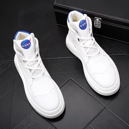 Designer High Top Men Casual Tenis Shoes Fashion Thick Bottom Soe Up Trainers Man White Rubber Breattable Sneakers X80