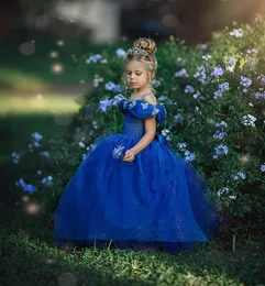 Royal Blue Flower Girl Sukienki Butterfly Off Ramię Bez Rękawów Birthday Party Wear Do Wedding Bow Floor Długość Little Baby Pageant Suknie