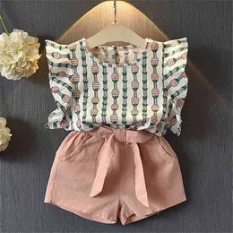 夏の女の子の服はパイナップル飛行スリーブTシャツ+ショートパンツ2個の幼児の赤ちゃんキッズかわいい衣装子供服210625