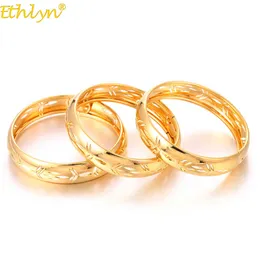 Ethlyn 3pcs/lot Inner Diameter 6.0cm , Small Size Gold Color Light Carving Bracelets & Bangles for Girls /bride /women Gift B178 Q0720