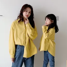 Spring mother and daughter solid color casual shirts Family Matching Outfits cotton Tops 210508