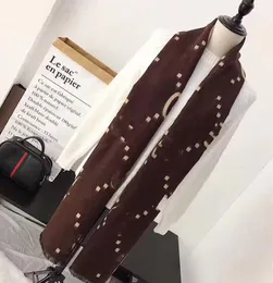 2022 Sciarpa moda classica nuovo autunno e inverno calore cashmere scialle da donna di media lunghezza Ak45 180 * 70 cm