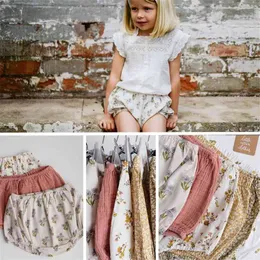 Toddler Girls Summer Bloomers Motivo floreale Stile vintage Bambina Arrivo Abbigliamento di marca Bottoms LC Baby 210619