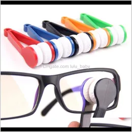 Okulary Moda Akcesoria Drop Dostawa 2021 Okulary przeciwsłoneczne Odzież Okulary Mikrofibry Szczotka Losowe Wysyłanie Okulary Okulary Okulary Okuktywne