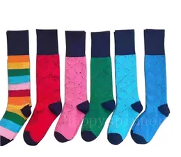 Girls Ladies Socks Lettera Rainbow Colot Cotton Long Style Comfortable Traspibile Sport per il tempo libero