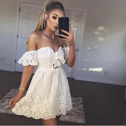 Kvinnor strand klänning mode sommar sexig hål ut av axeln vit kvinnlig lös a-line robe vestidos mujer casual klänningar