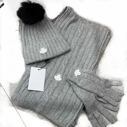 Winter designer Scarf Hat Rękawiczki Klasyczny garnitur Zakrzywione kaszmirowe Beanie Cap Luksusowe Szaliki Projektanci Mężczyźni Sports Ciepłe narty Glorovess Hats