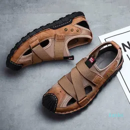 Kapcie Buty rzymskie Couro Outdoor de Herren 2021 Sandalias Sandals Sandalen Bezpieczeństwo Moda Duża Gumowa Plaża Sandalle Para Sandel Sandel