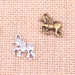 Running Horse Unicorn Charms Antyczne Wisiorki, Vintage Tybetańska Biżuteria Silver, DIY Akcesoria do biżuterii dla bransoletki Naszyjnik 19 * 16mm