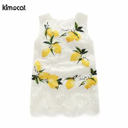 Kimocat Sommer ärmellose reine Baumwolle Spitze Prinzessin Kleid Zitronenstickerei Princesse Kleider Kinder Kleidung Weihnachten Mädchen Kleid Q0716