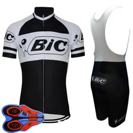 BIC Team Bike Cycling Pantaloncini con bretelle in jersey manica corta Set 2021 Summer Quick Dry Mens MTB Uniforme da bicicletta Kit da corsa su strada Outdoor Sportwear S21043011