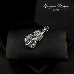 887 Sumquisito violino Spilla full Diamond Strumentario per perno da uomo e da donna Elegante accessori