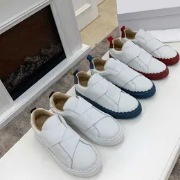 Le signore estive adorano le scarpe bianche stilista di marca classico casual scarpe casual di lusso da strada sneakers da passeggio all'aperto suole antiscivolo resistenti all'usura